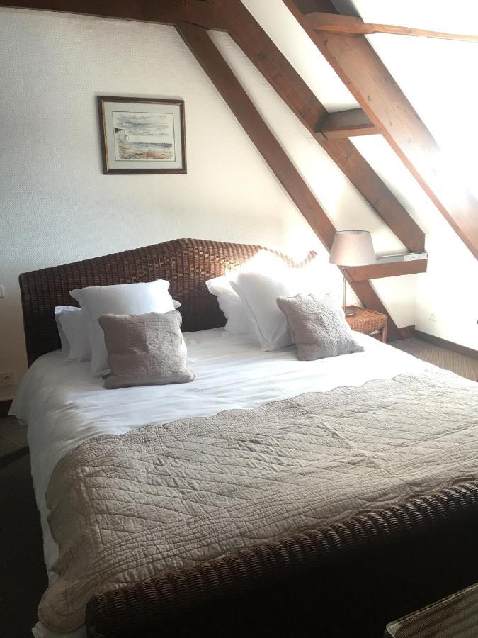 Hotel Jean De Bruges Saint-Riquier Kültér fotó