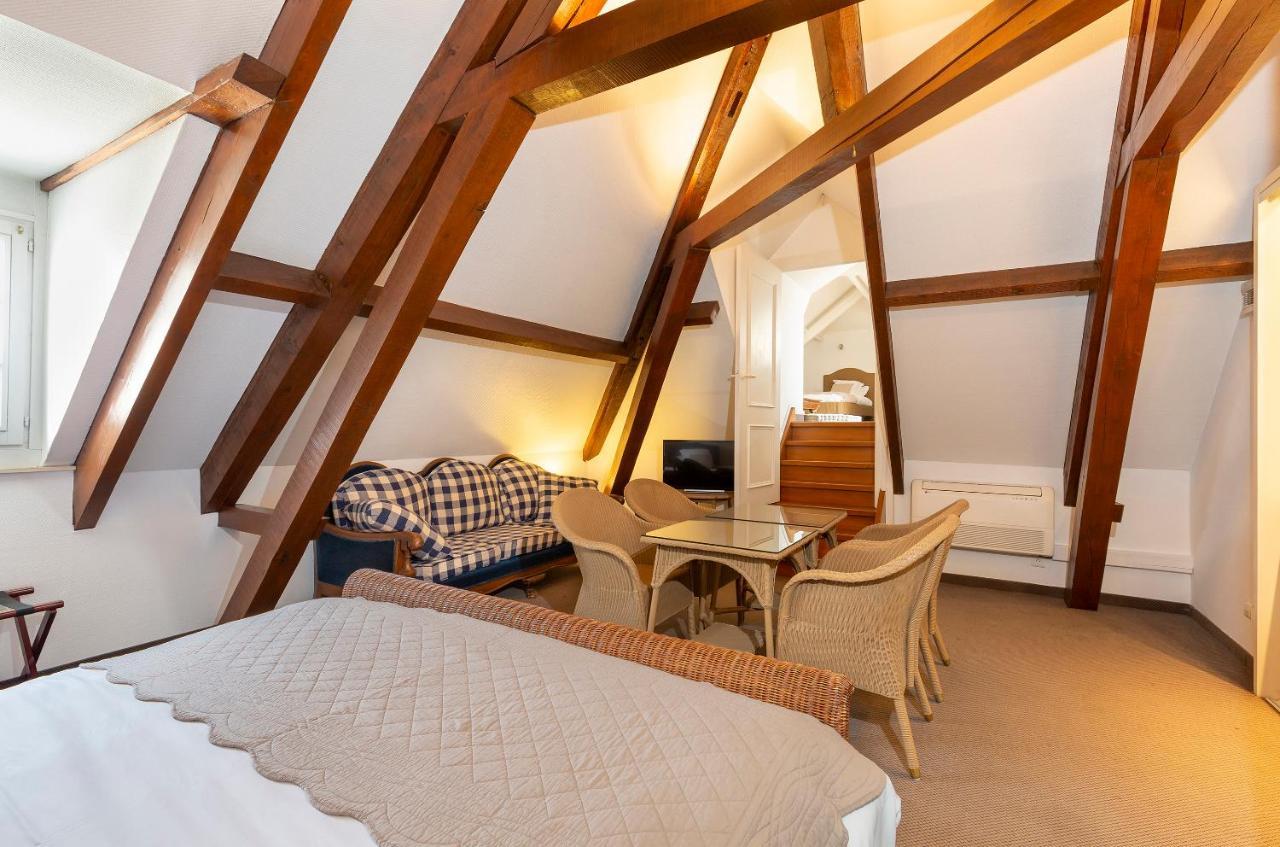 Hotel Jean De Bruges Saint-Riquier Kültér fotó